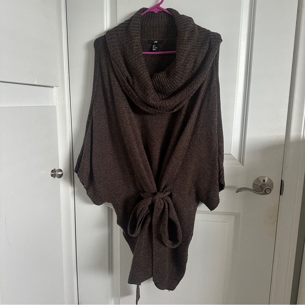 H&M Womens Brown Knit Sweater Poncho with Belt Sz Small